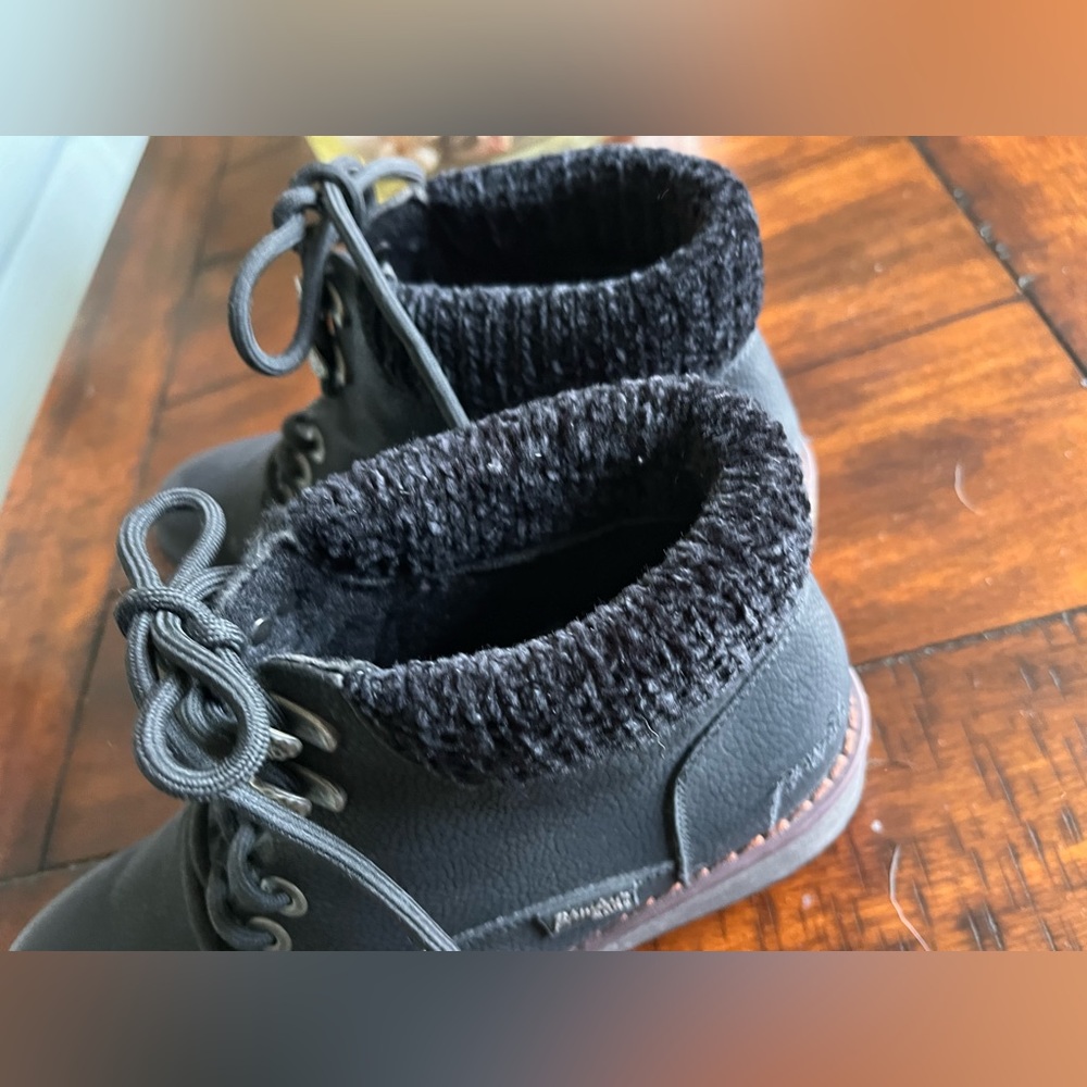 Blowfish black boots worn once